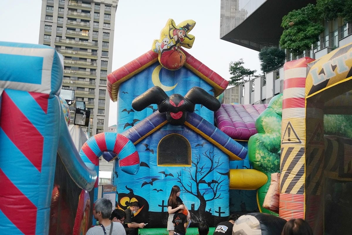 【小小建築師萬聖節樂園】藝文特區桃知道兒童樂園 工程主題巨無霸氣墊樂園 MMT天賦免費測試