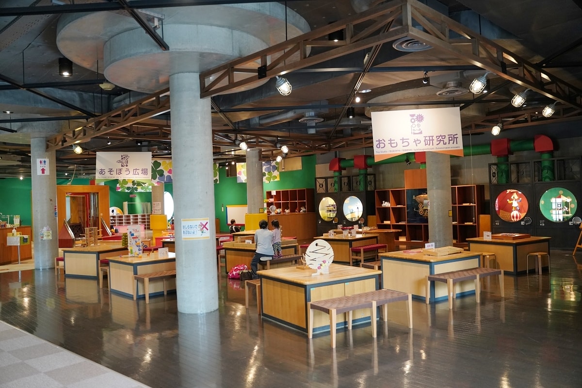 【鳥取親子景點推薦】童謠玩具主題室內景點 親子手作玩具體驗 鳥取童謠玩具博物館 - 第41張圖 【鳥取親子景點推薦】童謠玩具主題室內景點 親子手作玩具體驗 鳥取童謠玩具博物館