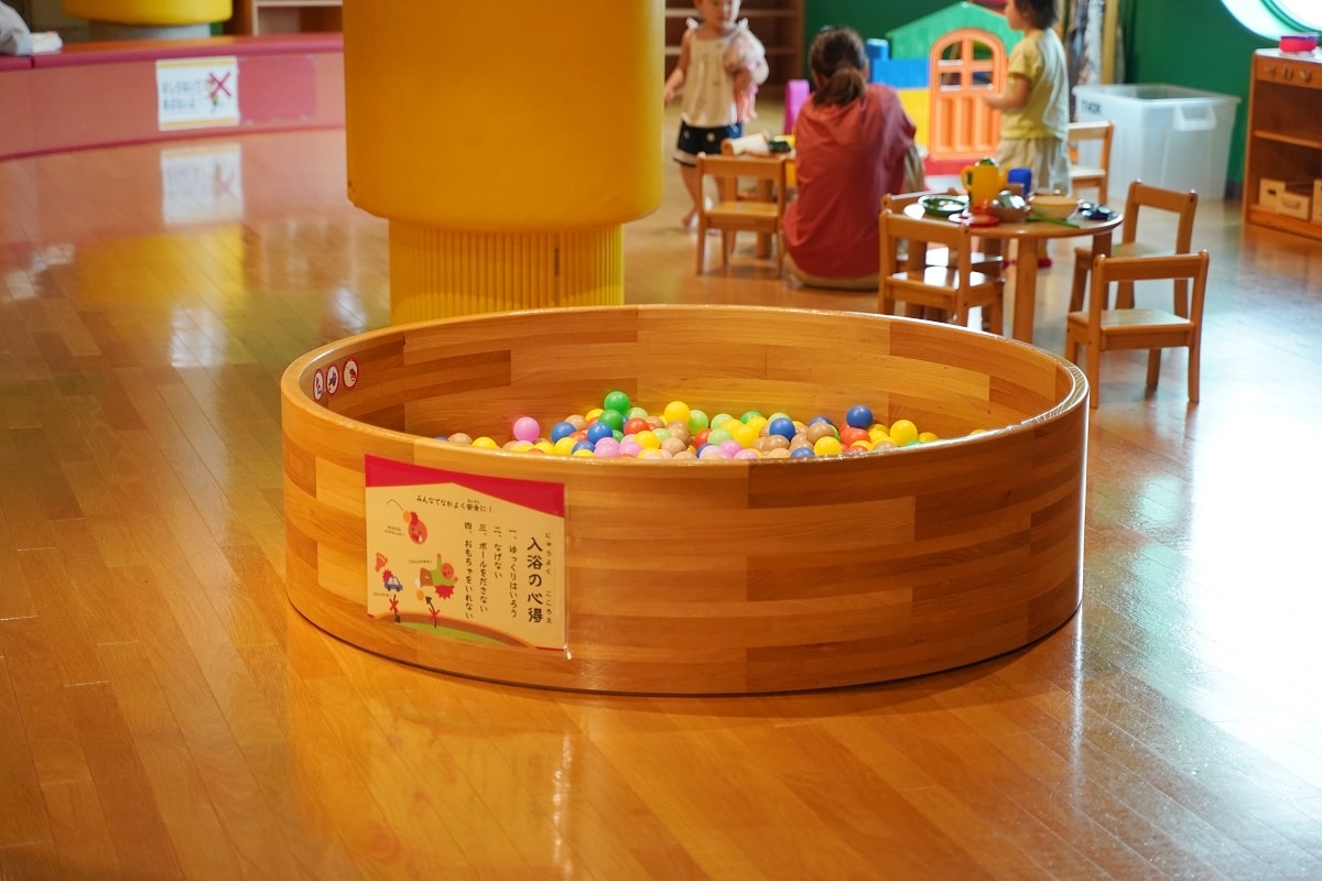 【鳥取親子景點推薦】童謠玩具主題室內景點 親子手作玩具體驗 鳥取童謠玩具博物館 - 第47張圖 【鳥取親子景點推薦】童謠玩具主題室內景點 親子手作玩具體驗 鳥取童謠玩具博物館