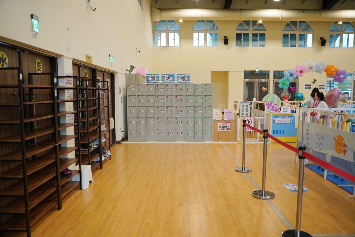 【基隆室內兒童遊戲區推薦】基隆七堵無料兒童樂園 室內地下停車場好停車 基隆市七堵室內兒童樂園