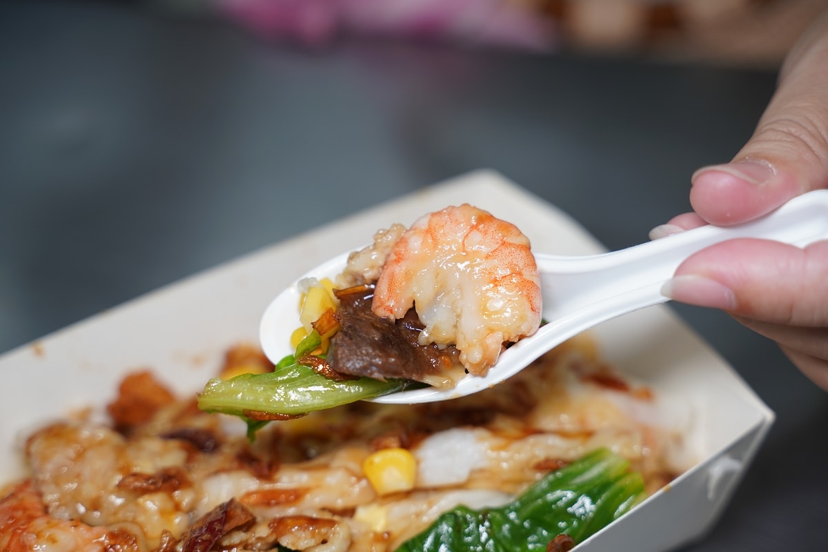 【中壢夜市排隊美食推薦】中壢觀光夜市超人氣排隊小吃 現點現做美味好吃 中壢夜市廣東腸粉