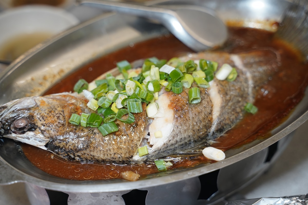 【台中豐原聚餐餐廳推薦】鄰近后豐鐵馬道/東豐綠色走廊 美味必點甕缸雞/燜鴨煲 新加坡客家美食