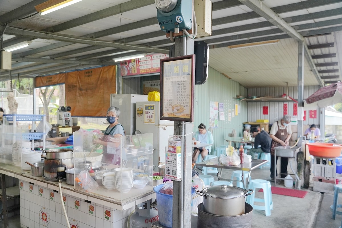 【中興新村早餐推薦】光明市場古早味麵攤 美味必點陽春乾麵/拌豆腐 陳爸陳媽麵攤