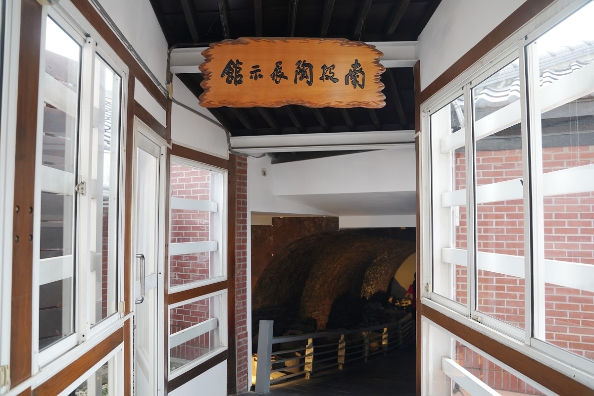 【南投市區一日散策路線推薦】百年歷史中山公園-武德殿南投縣文化園區-在地美食南投市場-木莫皮革手作DIY課程