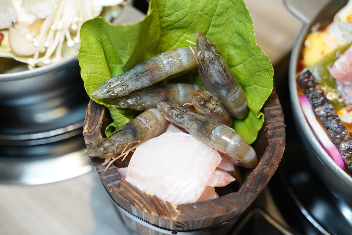 【樹林小火鍋推薦】樹林火車站聚餐好去處 豐富自助吧無限量供應吃到飽 喫夥鍋時尚百元小火鍋樹林店