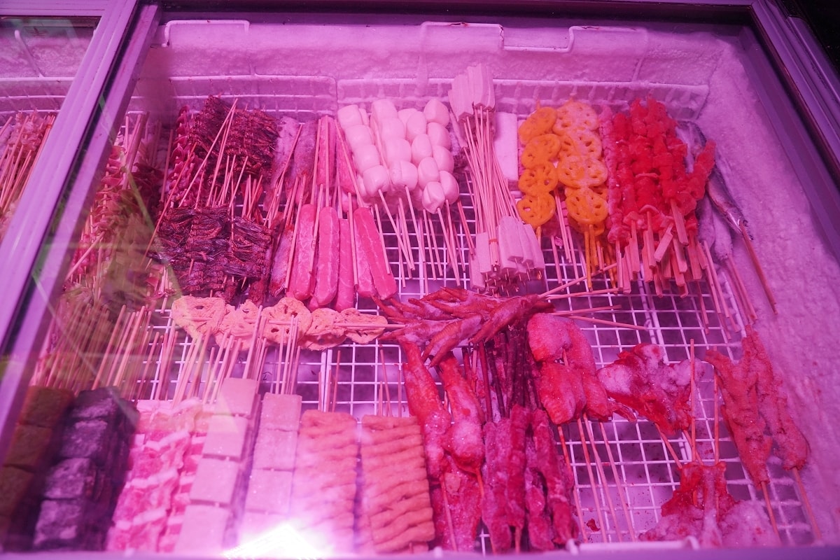 【新疆絲帶路喜羊羊羊肉燒烤火鍋洪江古商城店】洪江古商城宵夜首選 手切羊肉串美味必點 - 第7張圖 【新疆絲帶路喜羊羊羊肉燒烤火鍋洪江古商城店】洪江古商城宵夜首選 手切羊肉串美味必點