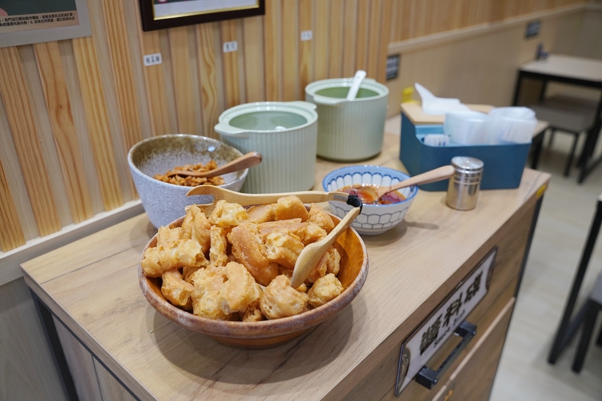 【內壢粥推薦】美味必點暖心雞湯粥 油條/辣蘿蔔乾/蜂蜜檸檬水自助吧 粥大福雞湯粥舖內壢長春店