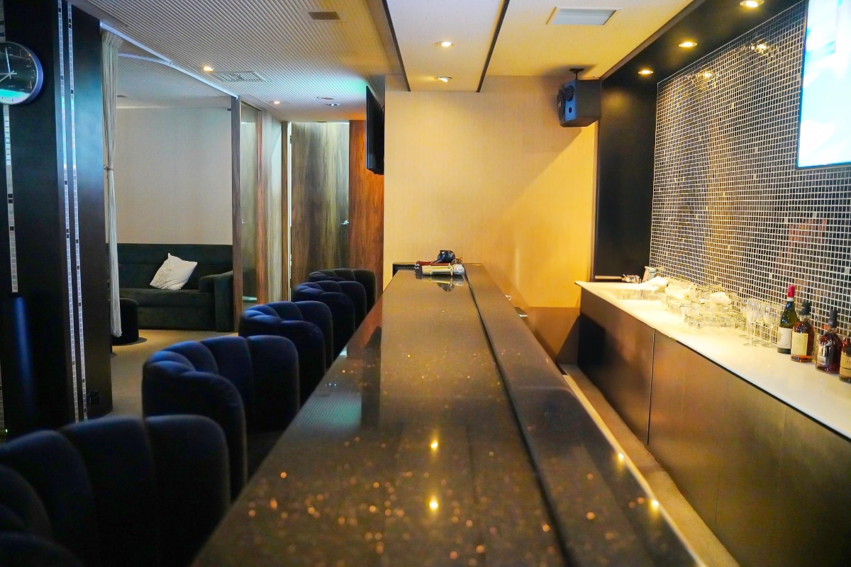 【First Place Lounge スナック】台北條通日式酒店推薦 高質感日式卡拉OK - 第4張圖 【First Place Lounge スナック】台北條通日式酒店推薦 高質感日式卡拉OK