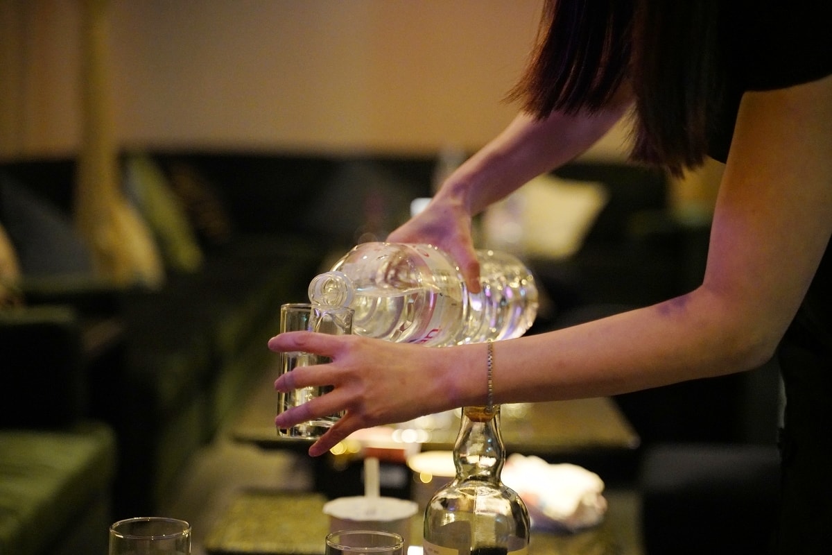 【First Place Lounge スナック】台北條通日式酒店推薦 高質感日式卡拉OK - 第15張圖 【First Place Lounge スナック】台北條通日式酒店推薦 高質感日式卡拉OK