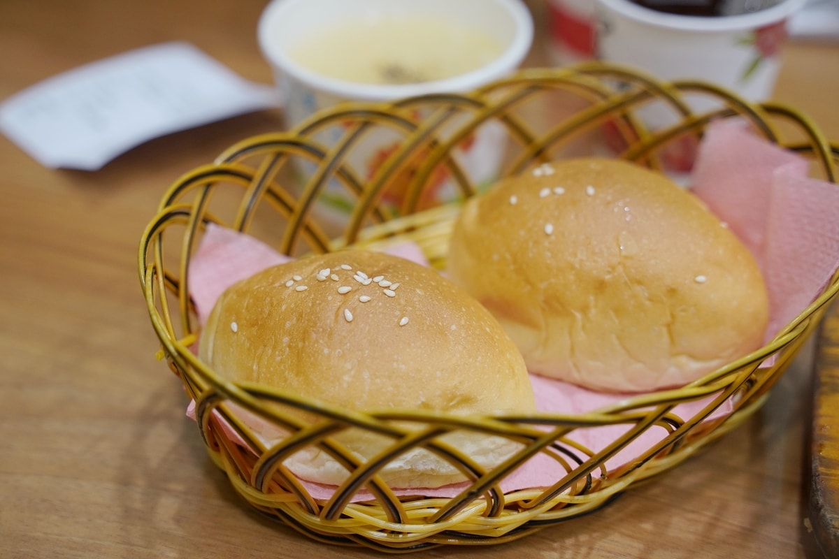 【內壢牛排館推薦】創立於2002年內壢在地老店 美味必點厚片牛排 唐老鴨牛排內壢連鎖店