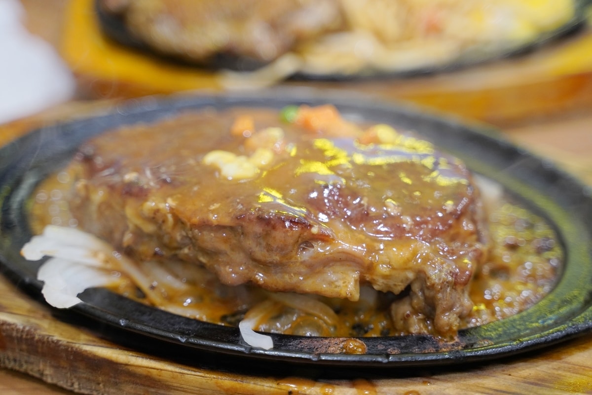 【內壢牛排館推薦】創立於2002年內壢在地老店 美味必點厚片牛排 唐老鴨牛排內壢連鎖店