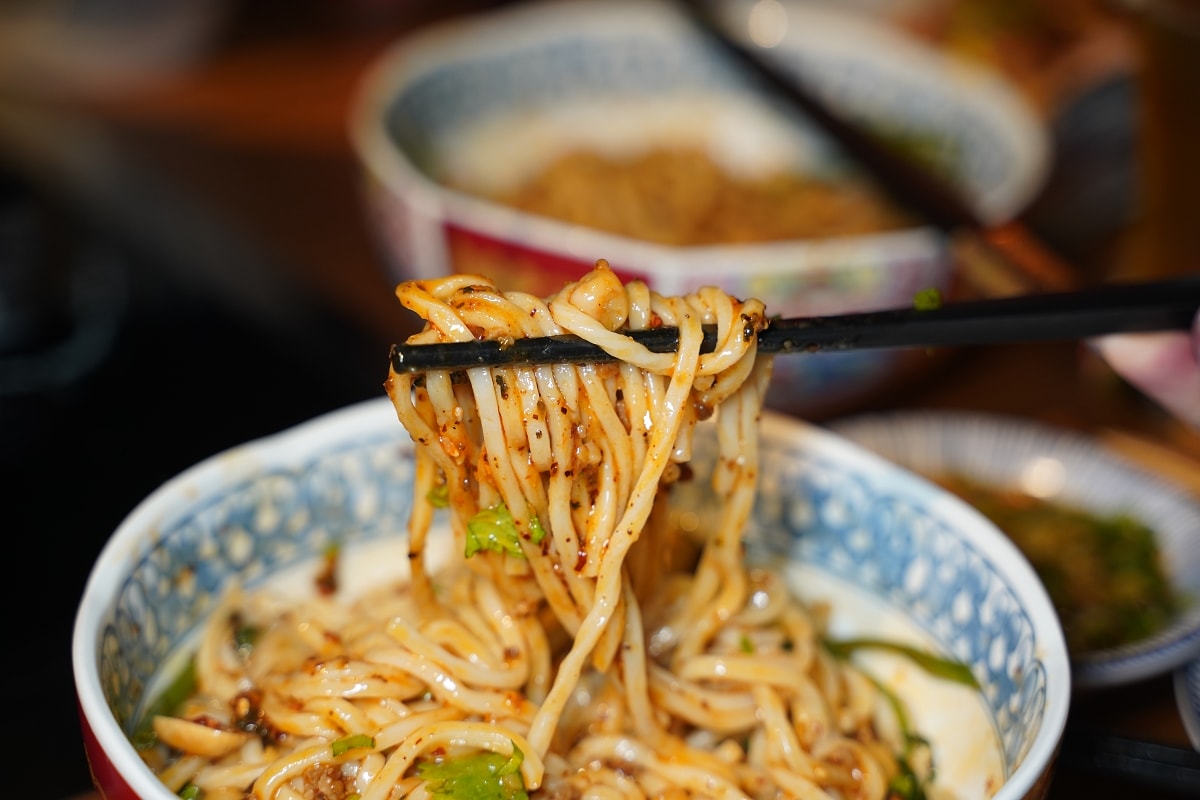 【ABV Bar & Kitchen 串串啤酒館西門店】重慶地道麻辣江湖菜+世界精釀啤酒
