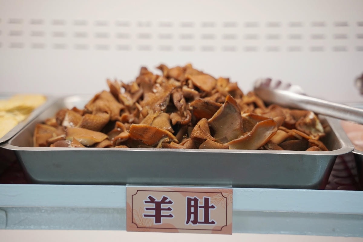 【羊霸天下羊肉爐內壢旗艦店】內壢超人氣火鍋吃到飽餐廳搬新家 豐富自助吧無限量供應通通吃到飽