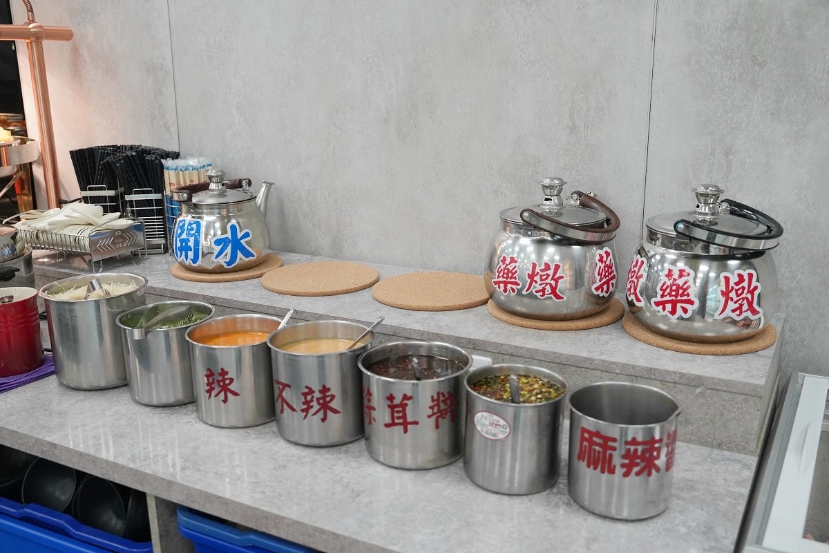 【羊霸天下羊肉爐內壢旗艦店】內壢超人氣火鍋吃到飽餐廳搬新家 豐富自助吧無限量供應通通吃到飽