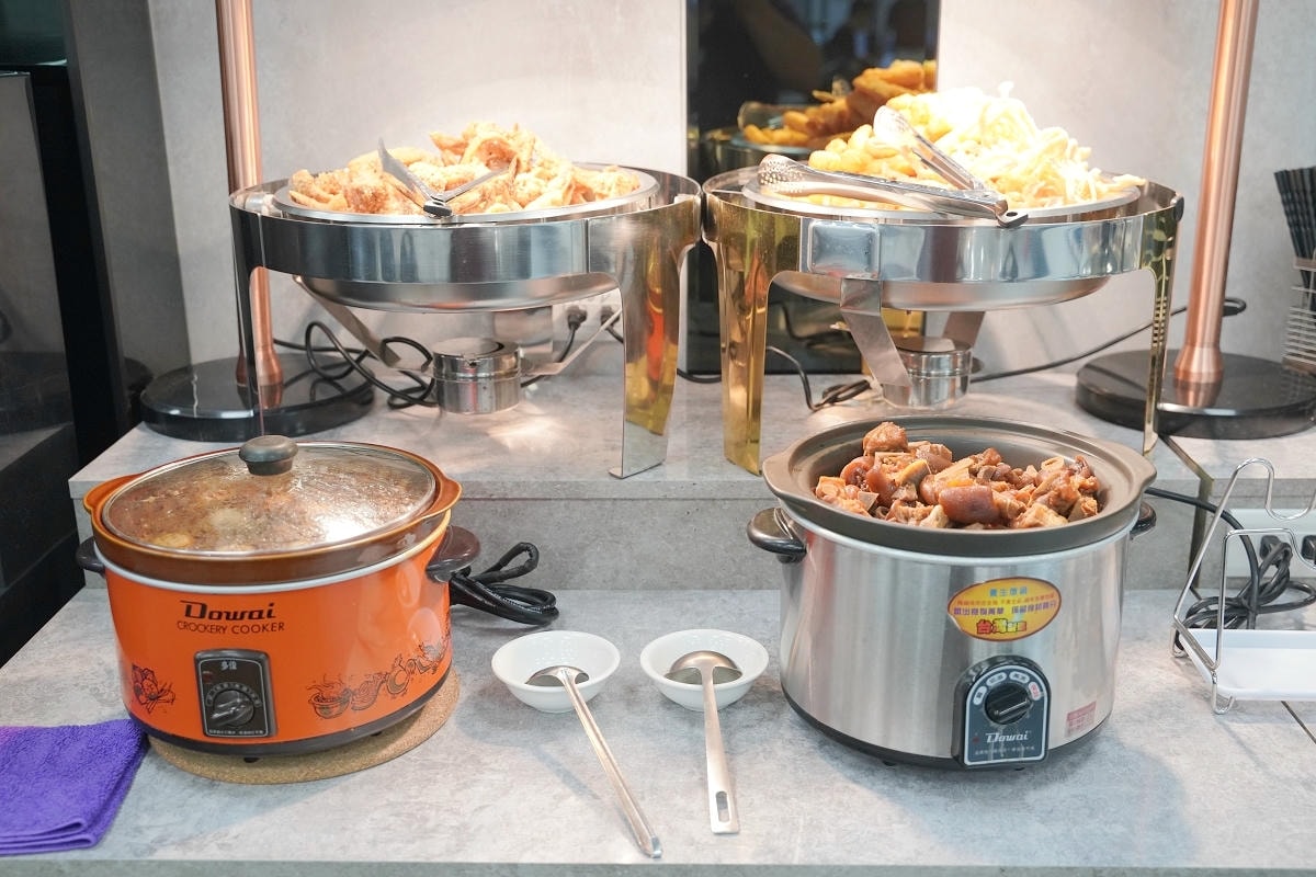【羊霸天下羊肉爐內壢旗艦店】內壢超人氣火鍋吃到飽餐廳搬新家 豐富自助吧無限量供應通通吃到飽
