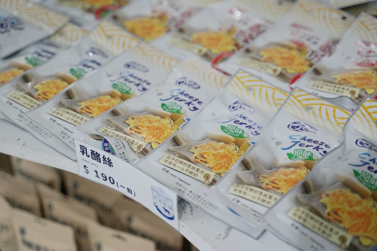 【花蓮瑞穗免費景點推薦】獨立酪農享譽全台頂級鮮乳實力 親子必訪可愛動物區 吉蒸牧場 - 第14張圖 【花蓮瑞穗免費景點推薦】獨立酪農享譽全台頂級鮮乳實力 親子必訪可愛動物區 吉蒸牧場
