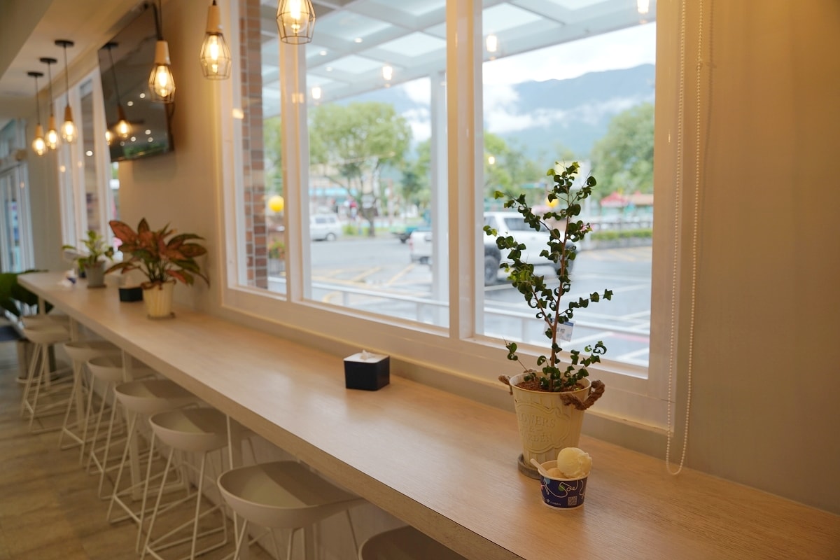 【花蓮吉安冰店推薦】吉安鄉農會真材實料花式冰淇淋 花蓮農特產伴手禮集散地 山海正甜吉製冰所 - 第10張圖 【花蓮吉安冰店推薦】吉安鄉農會真材實料花式冰淇淋 花蓮農特產伴手禮集散地 山海正甜吉製冰所