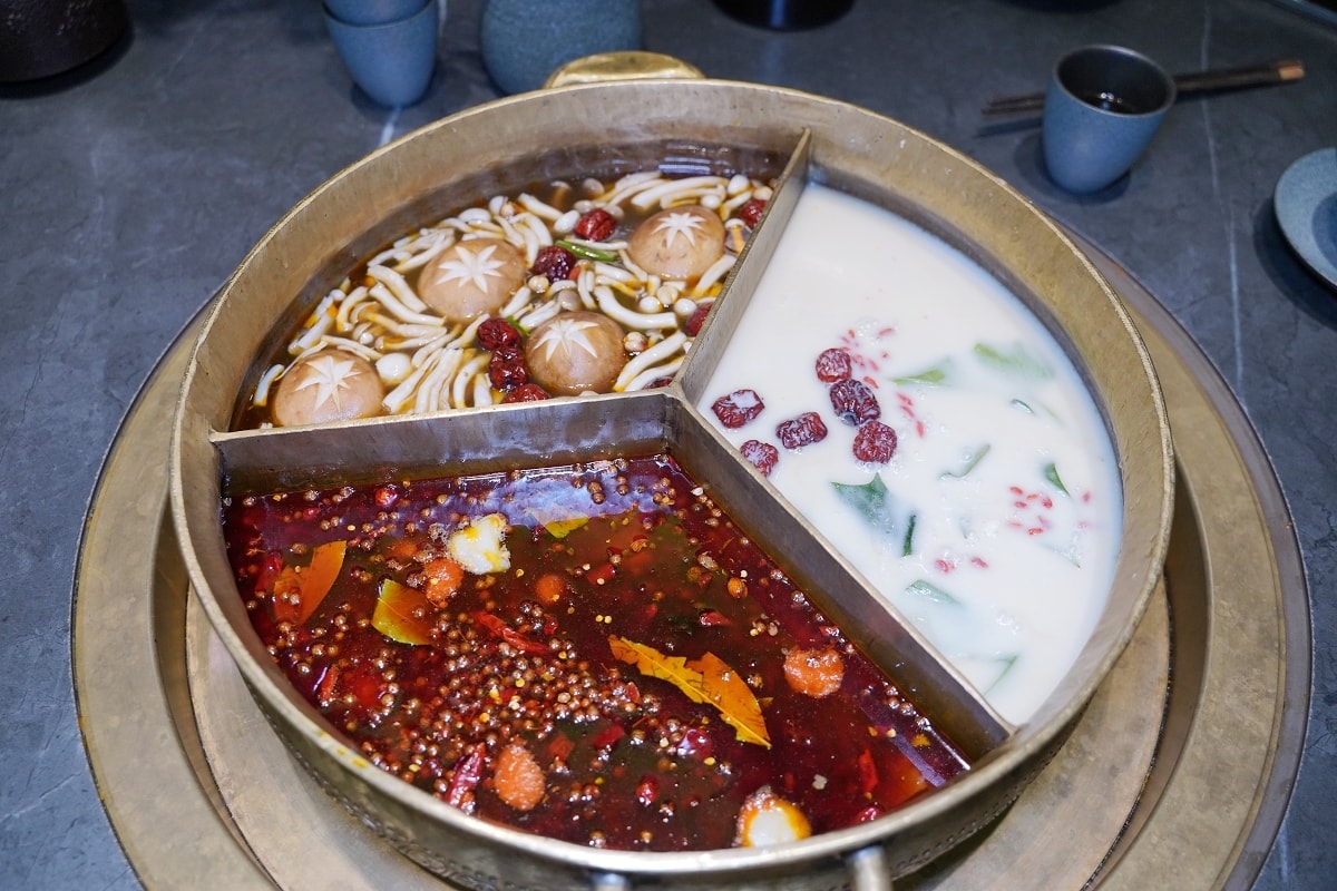 【台北大巨蛋火鍋推薦】全台首間呷哺呷哺旗下精品火鍋 蘭亭集序用餐環境 湊湊火鍋茶憩大巨蛋店 - 第11張圖 【台北大巨蛋火鍋推薦】全台首間呷哺呷哺旗下精品火鍋 蘭亭集序用餐環境 湊湊火鍋茶憩大巨蛋店