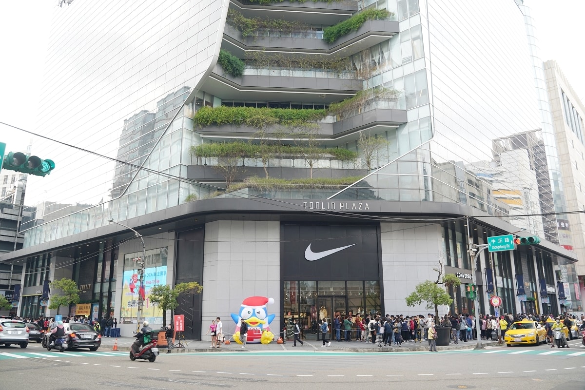 【唐吉訶德桃園統領店】獨家商品買一送一慶開幕 日本直送和牛海鮮水果美妝保養品動漫聯名商品