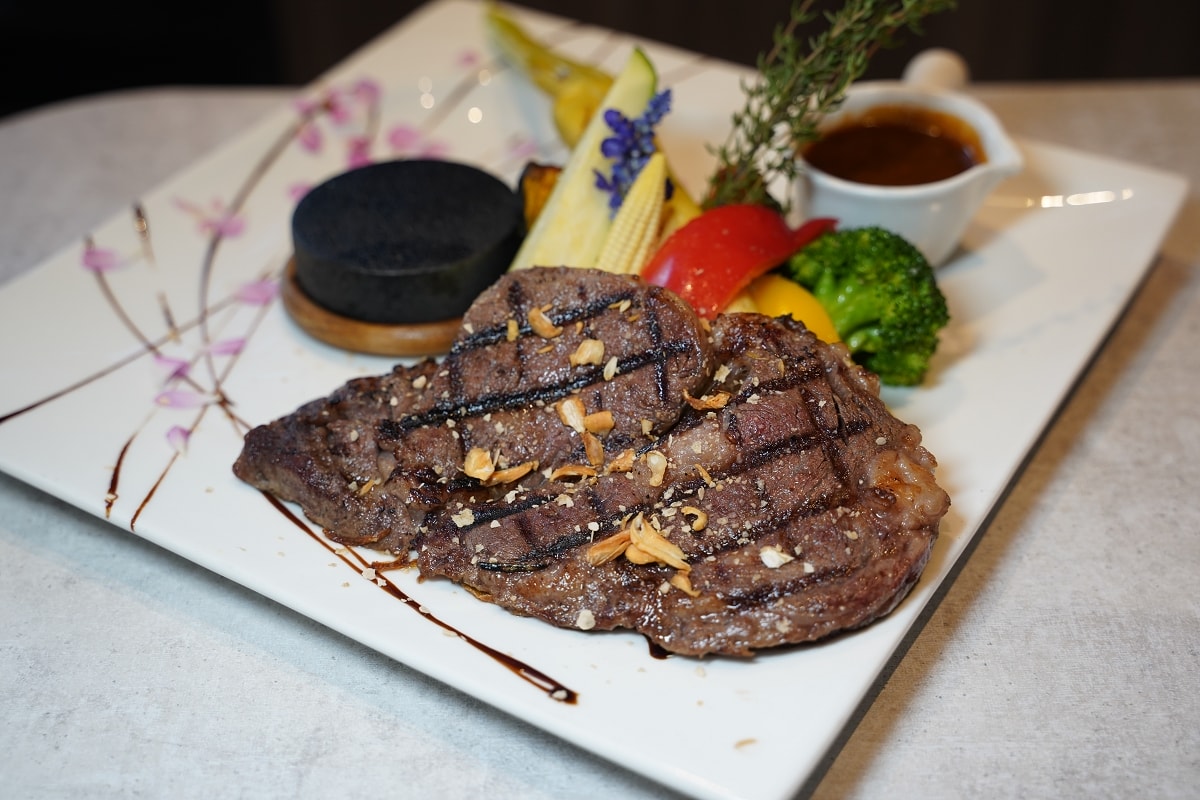 【勒芙131 義大利麵 牛排 風味餐】中壢青埔美食餐廳好選擇 精緻實惠聖誕大餐料理