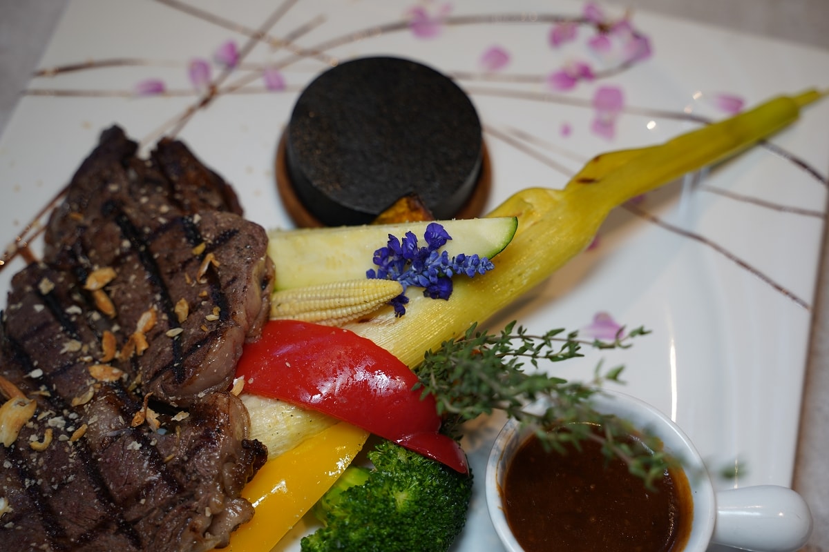 【勒芙131 義大利麵 牛排 風味餐】中壢青埔美食餐廳好選擇 精緻實惠聖誕大餐料理