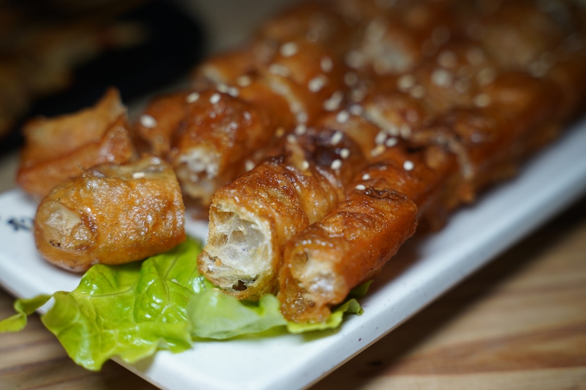 【台南火車站宵夜推薦】台南超人氣網美必訪美食餐廳 爆蛋紅蟳浮誇豬油拌飯美味必點 府城騷烤家 - 第9張圖 【台南火車站宵夜推薦】台南超人氣網美必訪美食餐廳 爆蛋紅蟳浮誇豬油拌飯美味必點 府城騷烤家