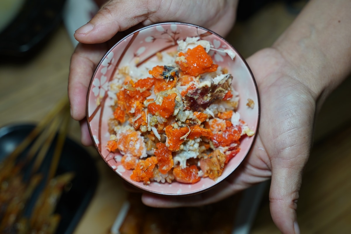 【台南火車站宵夜推薦】台南超人氣網美必訪美食餐廳 爆蛋紅蟳浮誇豬油拌飯美味必點 府城騷烤家 - 第17張圖 【台南火車站宵夜推薦】台南超人氣網美必訪美食餐廳 爆蛋紅蟳浮誇豬油拌飯美味必點 府城騷烤家