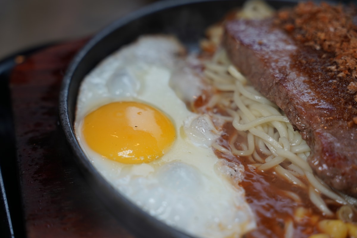 【基隆廟口聚餐推薦】基隆下午茶宵夜好選擇 餐點種類選擇多/營業時間至凌晨 大嘴巴茶坊