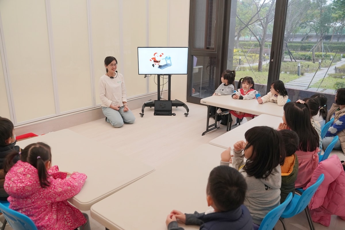 【趣味造咖親子創遊空間】超好玩不插電程式課 透過故事情境設計引導 進行思維訓練與問題解決