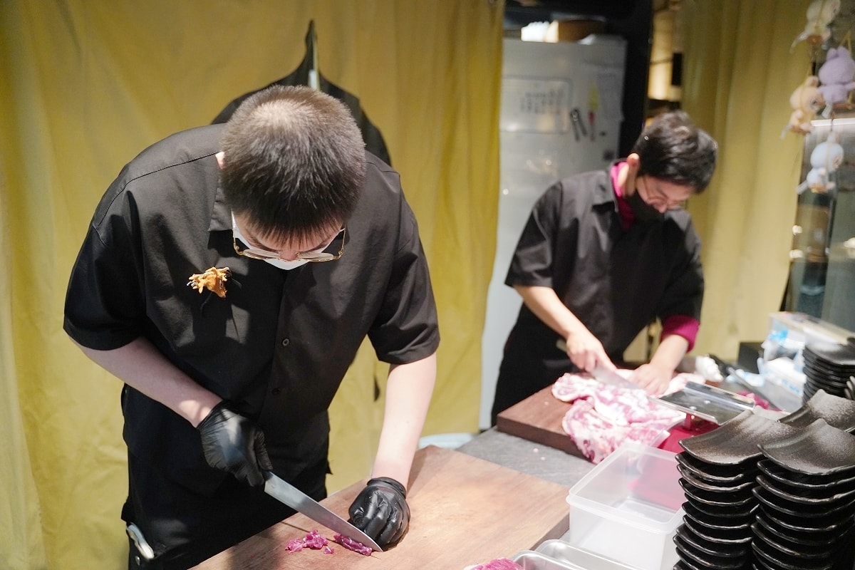 【宣牛溫體牛肉火鍋光復店二訪】台北必吃蔬果牛骨火鍋湯頭 新鮮直送溫體牛肉手工現切牛肉 - 第4張圖 【宣牛溫體牛肉火鍋光復店二訪】台北必吃蔬果牛骨火鍋湯頭 新鮮直送溫體牛肉手工現切牛肉
