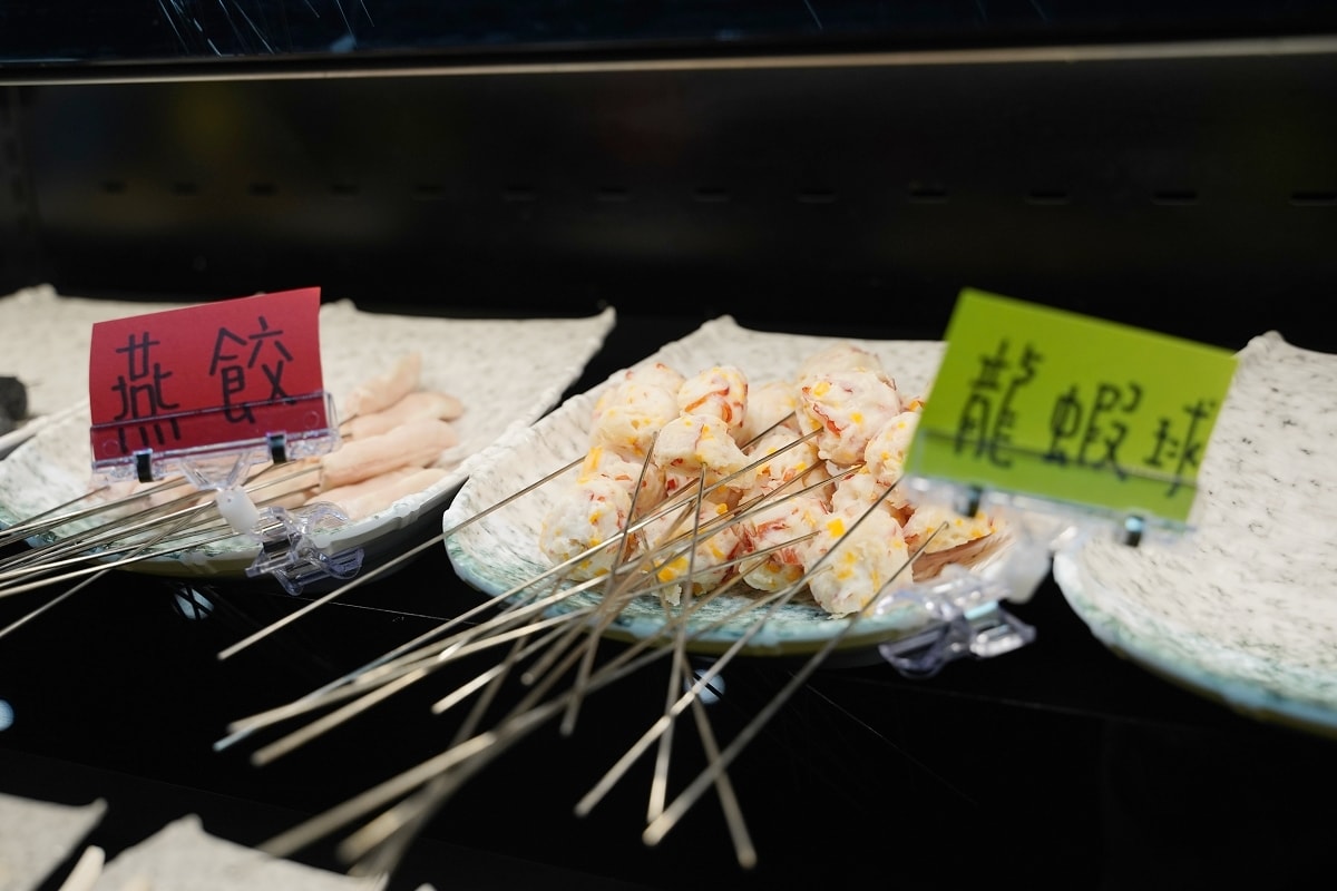 【林口A9環球購物中心美食推薦】全台首家百種串串任選 179元自助吧吃到飽 想干麻串串鍋物城 - 第13張圖 【林口A9環球購物中心美食推薦】全台首家百種串串任選 179元自助吧吃到飽 想干麻串串鍋物城