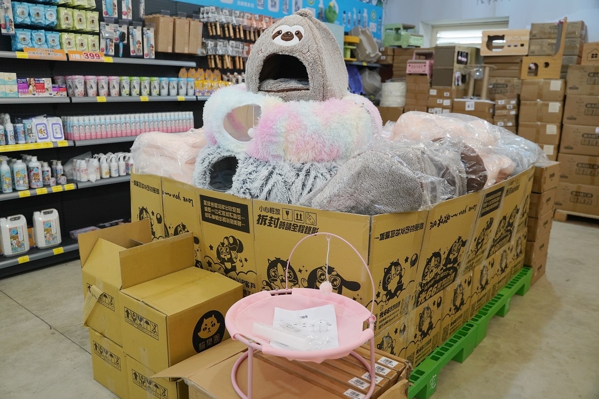 【光66寵物百貨批發倉庫】全台最大500坪寵物飼料零食用品批發倉庫 價格超殺買一送一超好買