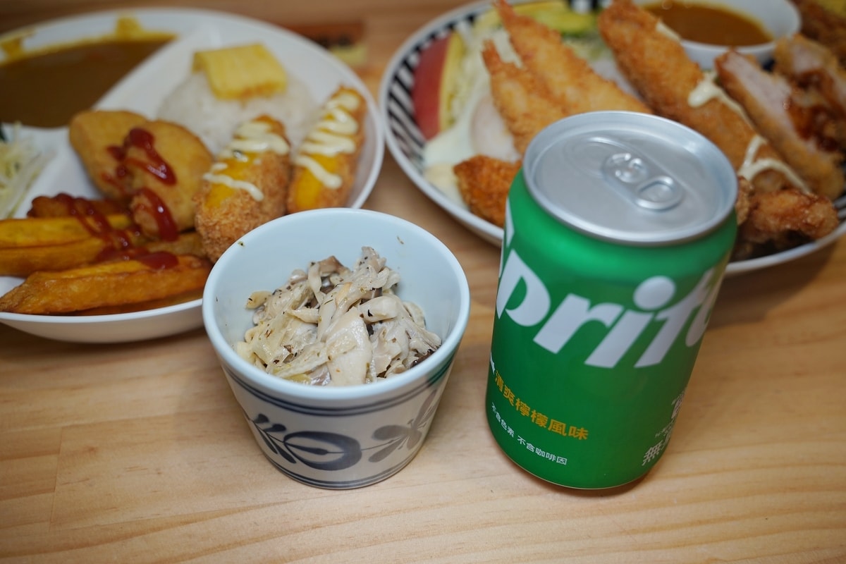 【龍潭咖哩飯推薦】日式唐揚炸物/香料熟成咖哩 內用主餐米飯咖哩醬免費續 咖哩龍揚げカレー - 第14張圖 【龍潭咖哩飯推薦】日式唐揚炸物/香料熟成咖哩 內用主餐米飯咖哩醬免費續 咖哩龍揚げカレー