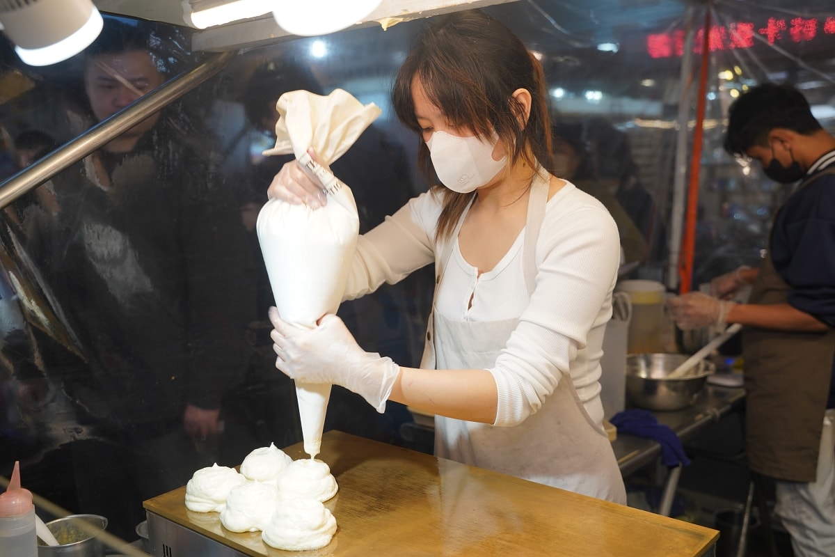 【中壢觀光夜市甜點推薦】現點現做日式厚鬆餅 香甜鬆軟甜而不膩 云朵舒芙蕾