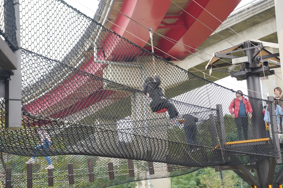 【平鎮兒童公園推薦】平鎮66橋下最新親子公園 高難度挑戰遊戲場19道關卡 平鎮運動公園 - 第24張圖 【平鎮兒童公園推薦】平鎮66橋下最新親子公園 高難度挑戰遊戲場19道關卡 平鎮運動公園
