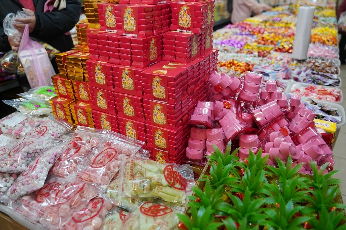 【中壢大味食品糖果店】中壢新明市場內糖果糕餅批發專賣店 中壢採買年貨糖果餅乾瓜子花生好選擇