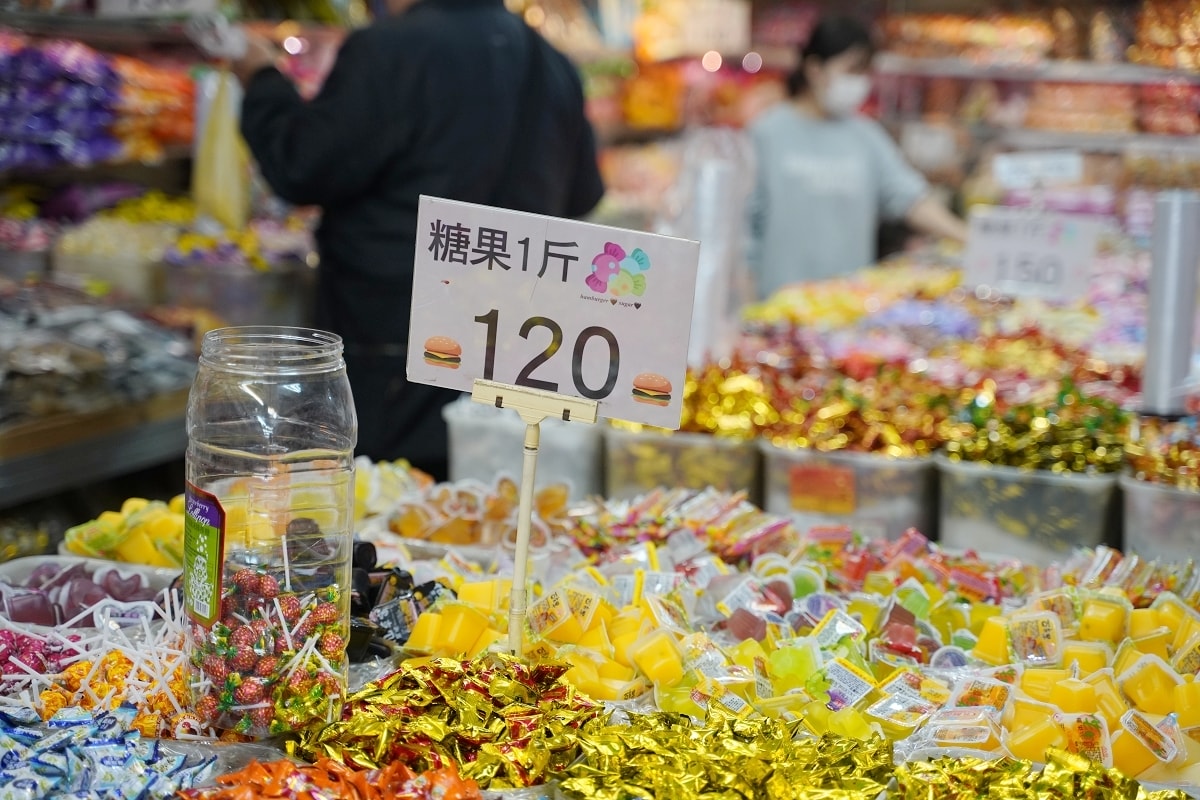 【中壢大味食品糖果店】中壢新明市場內糖果糕餅批發專賣店 中壢採買年貨糖果餅乾瓜子花生好選擇