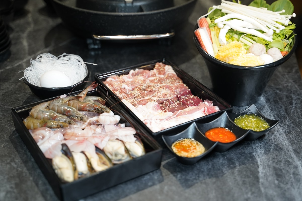 【MooKata泰豪樂泰國燒肉店】台北行天宮周邊特色燒烤餐廳推薦 泰式燒烤兩吃+泰式料理