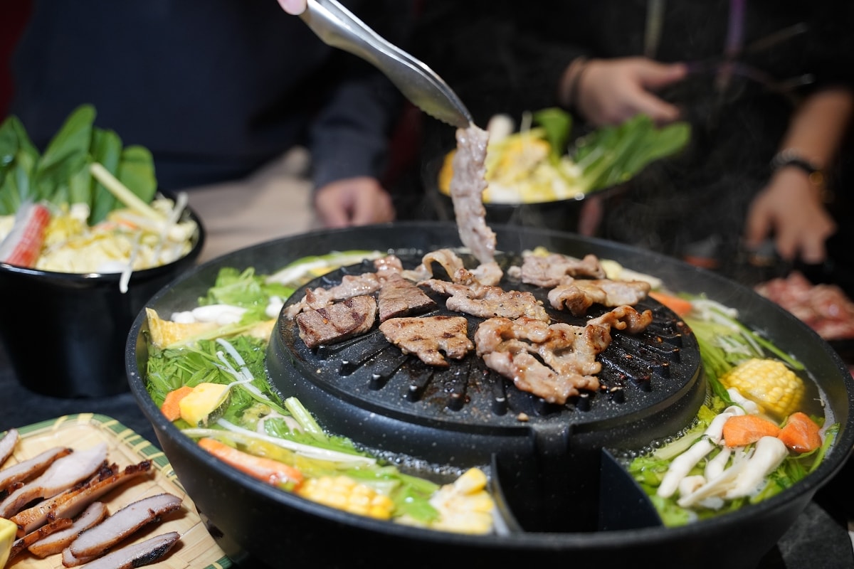 【MooKata泰豪樂泰國燒肉店】台北行天宮周邊特色燒烤餐廳推薦 泰式燒烤兩吃+泰式料理
