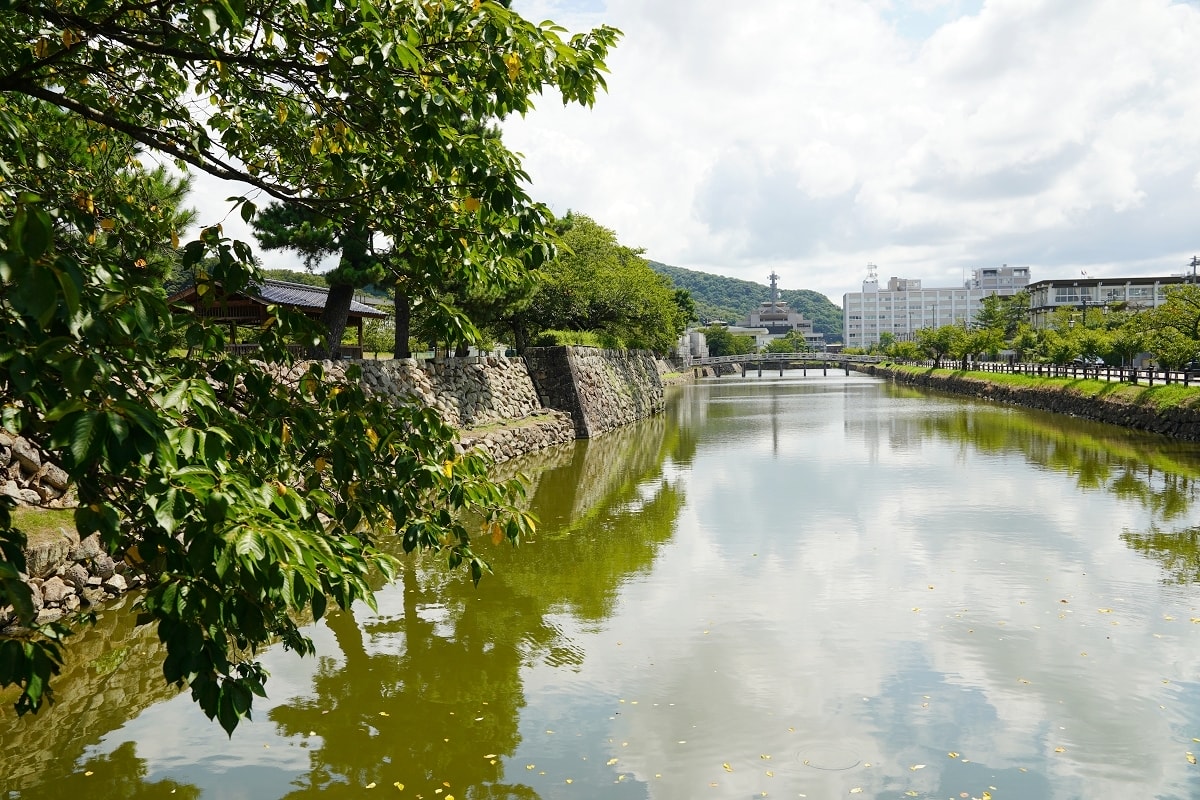 【鳥取免費景點推薦】指定重要文化財「仁風閣」鳥取指定名勝「宝隆院庭園」鳥取城跡(久松公園)