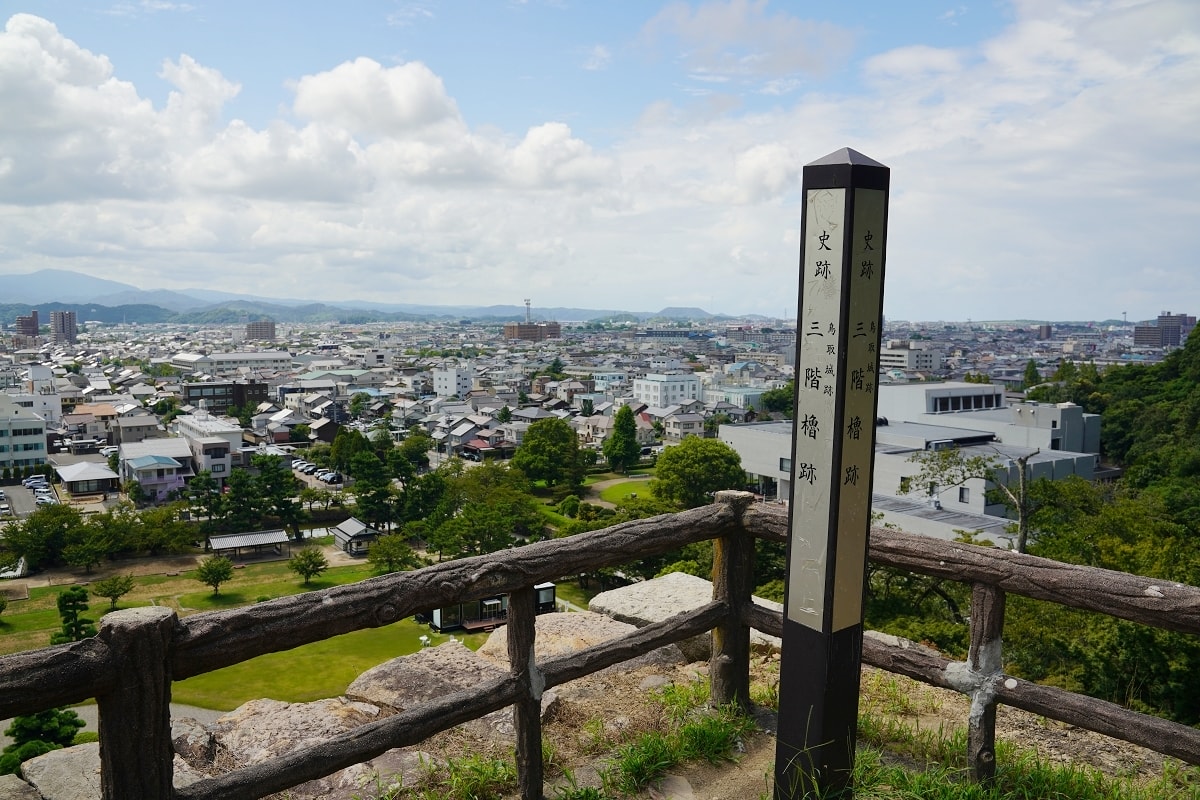 【鳥取免費景點推薦】指定重要文化財「仁風閣」鳥取指定名勝「宝隆院庭園」鳥取城跡(久松公園)