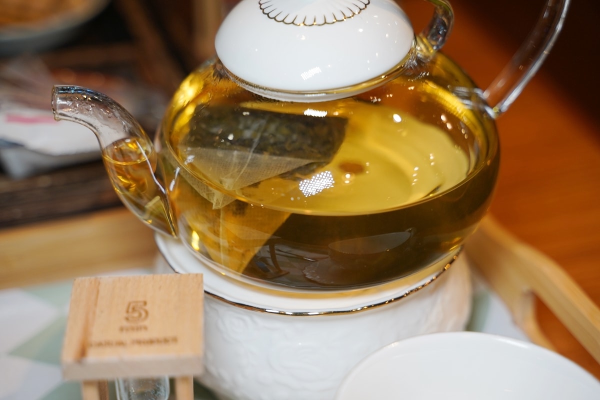 【淡水漁人碼頭下午茶推薦】坪林茶莊百年老店好茶滋味 文青品茶一人一席 福容大飯店樂活初號店