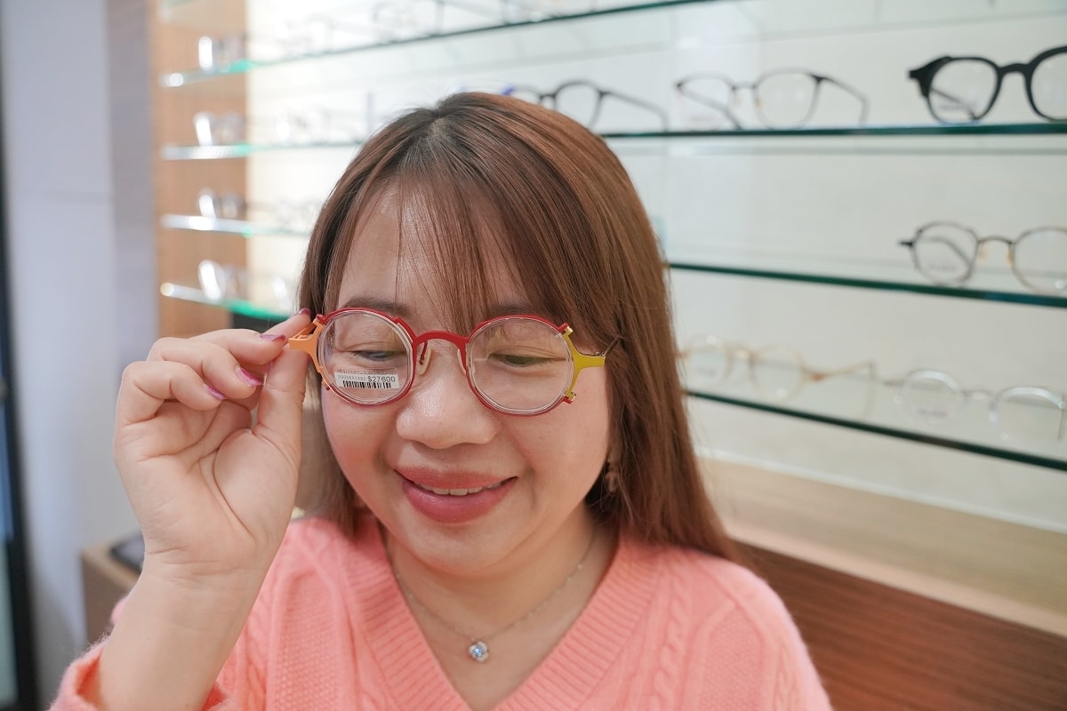 【百視特專業眼鏡桃園旗艦店】桃園唯一蔡司優視力專家 個人客製化3D環景定位技術/前導波技術