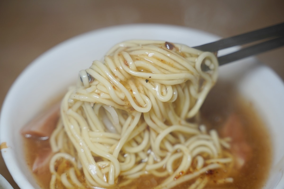 【內壢魷魚羹推薦】內壢大小事大推在地美食 鄰近內壢國小 必點魷魚羹/乾麵 內小無名魷魚羹