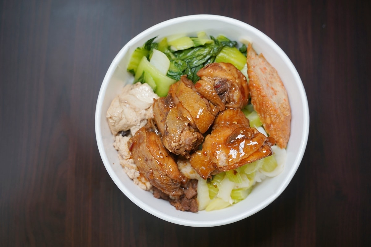 【中壢便當推薦】嚴選在地食材/自動化現代製菜設備 南桃園便當外送公司團膳 阿香婆台式弁當