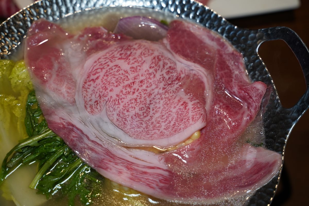 【Masa創作料理】高CP值中壢無菜單料理 和牛雙拼野菜煮+握壽司三重奏+鰻魚飯只要999