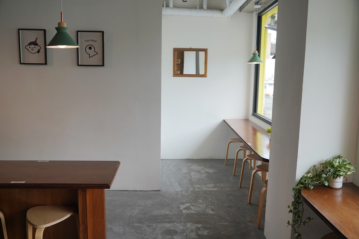 【基隆正濱漁港彩色街屋下午茶推薦】激推基隆限定牛軋糖雞蛋糕 魚刺人雞蛋糕咖啡館-基隆正濱店