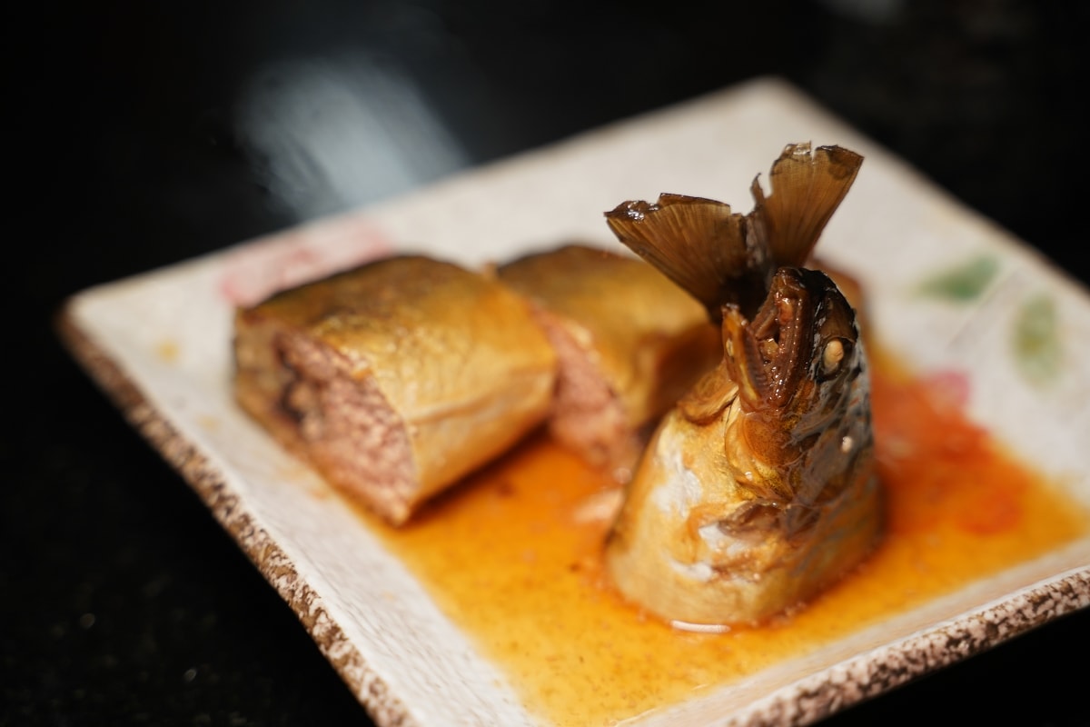 【基隆仁愛市場日本料理推薦】基隆100碗美食之一碗 美味香魚甘露煮/生魚片蓋飯 加園壽司