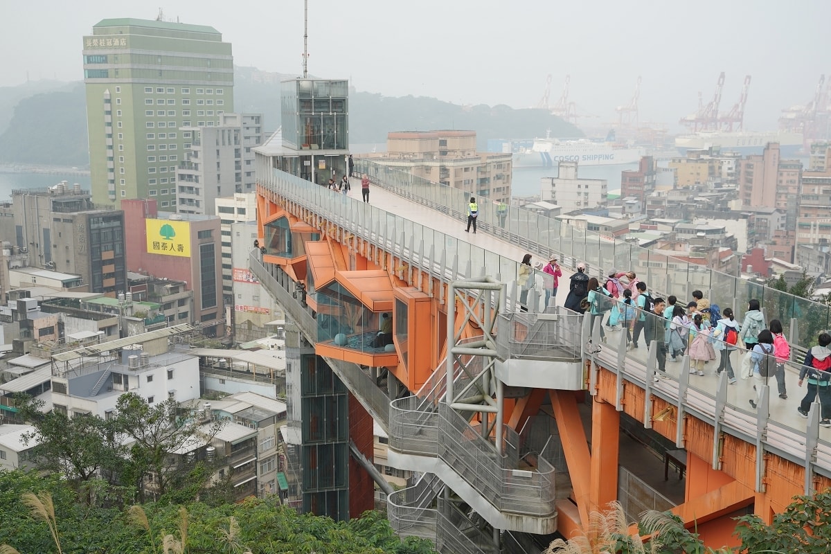 【基隆免費景點推薦】橋式起重機觀景台 一覽基隆城市街景 KEELUNG TOWER 基隆塔