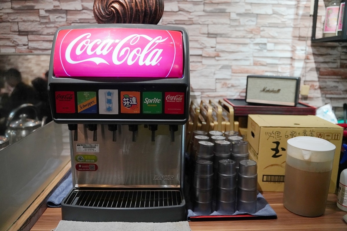 【台北社子宵夜推薦】內用免費自助飲料機冰淇淋無限量供應 經典串烤吳郭魚鍋物吃飽飽 九天串燒